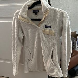 Patagonia pullover size xs